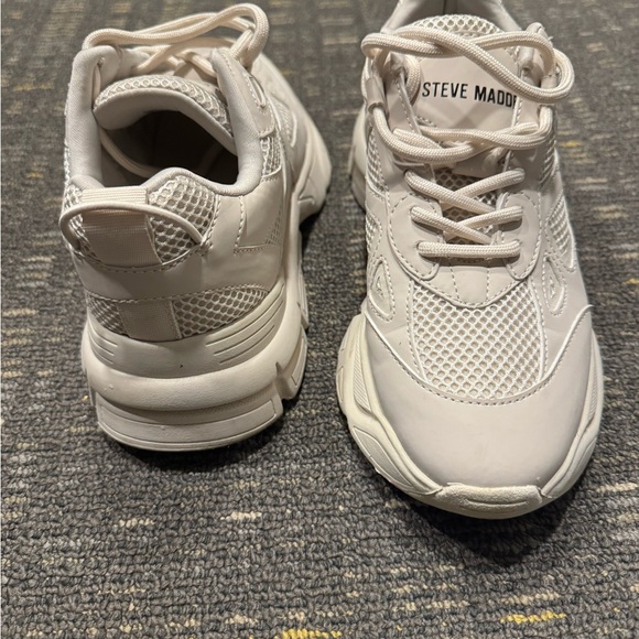 Stylish Cream Sneakers - Picture 2 of 10